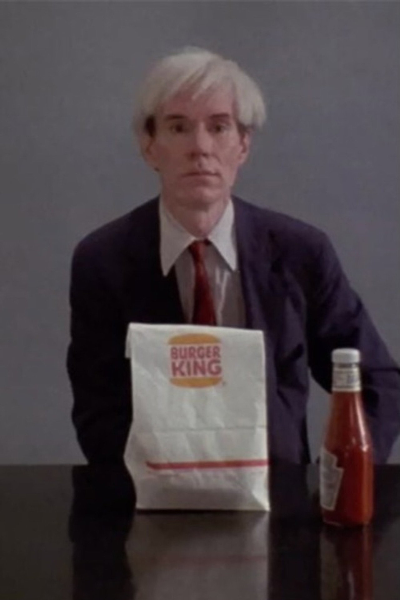 Pôster de Andy Warhol Eating a Hamburger