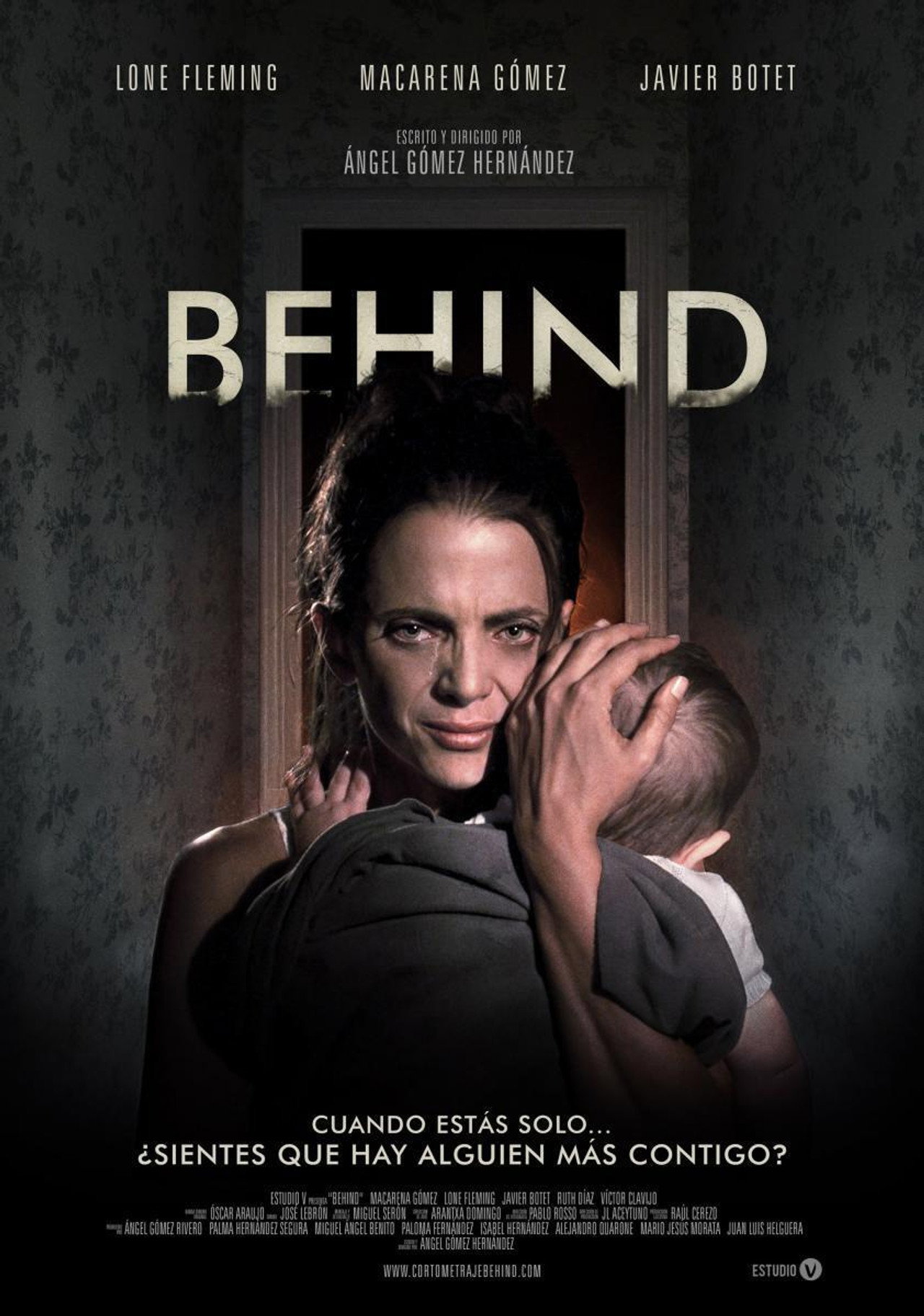 Pôster de Behind